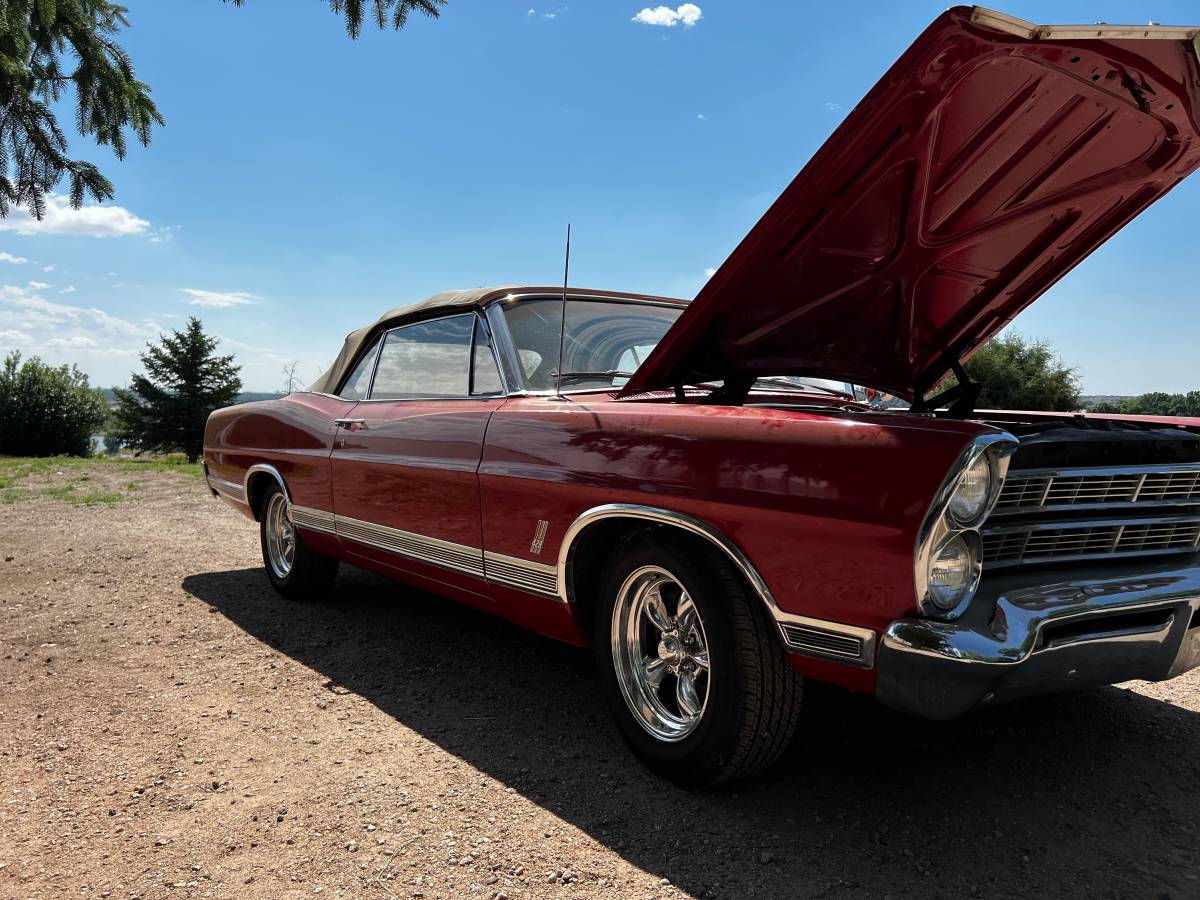 Ford-Galaxie-500-convertible-1967-160934-4