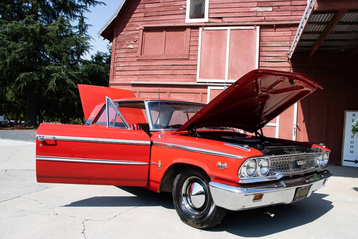 Ford-Galaxie-500-xl-1963-4828-5