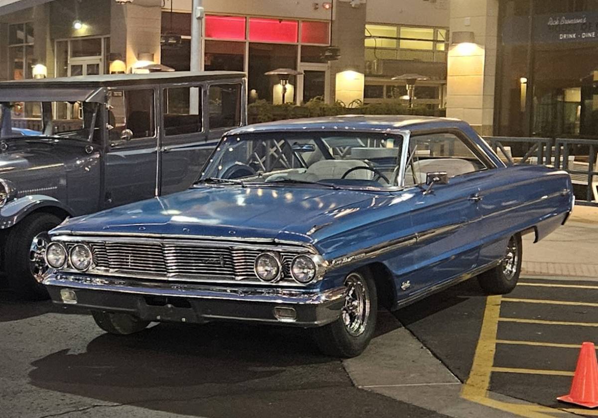 Ford-Galaxie-500-xl-1964-blue-119091