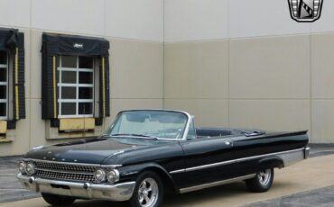 Ford-Galaxie-Cabriolet-1961-Black-Black-105103-2