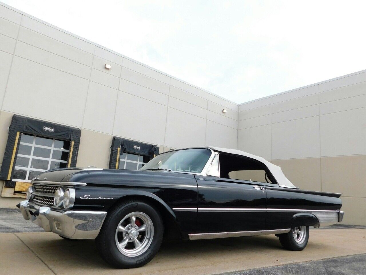 Ford-Galaxie-Cabriolet-1961-Black-Black-105103-6