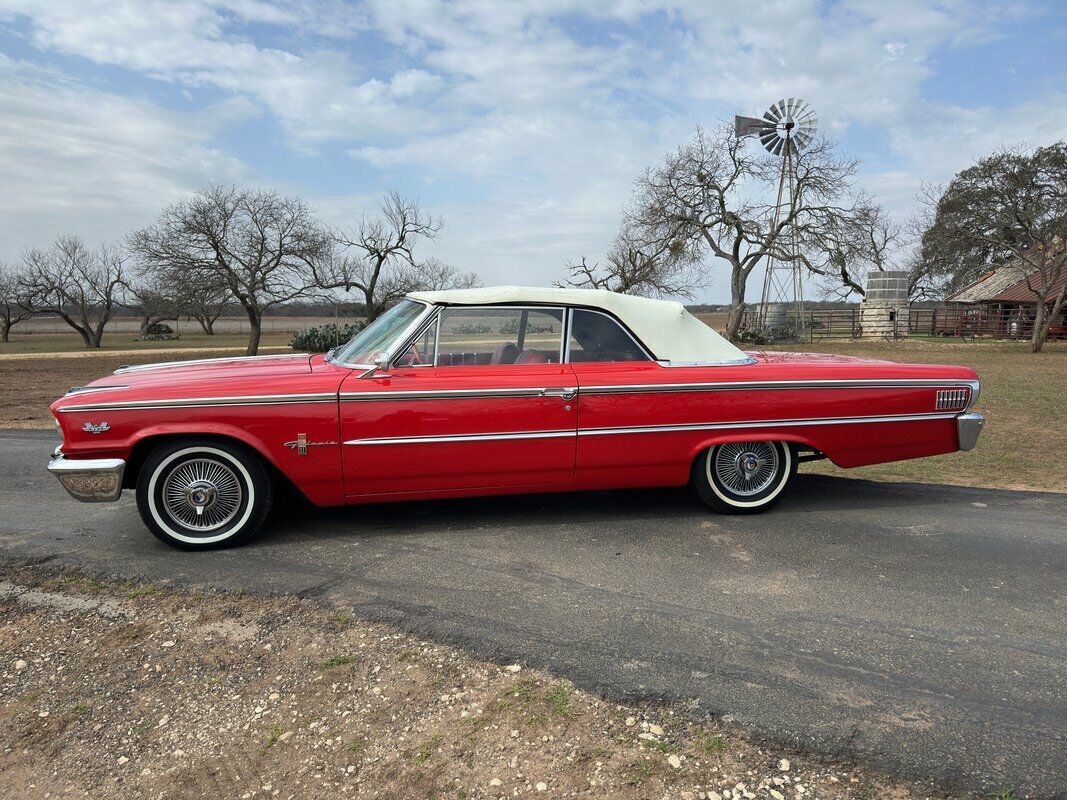 Ford-Galaxie-Cabriolet-1963-Red-Red-104813-5