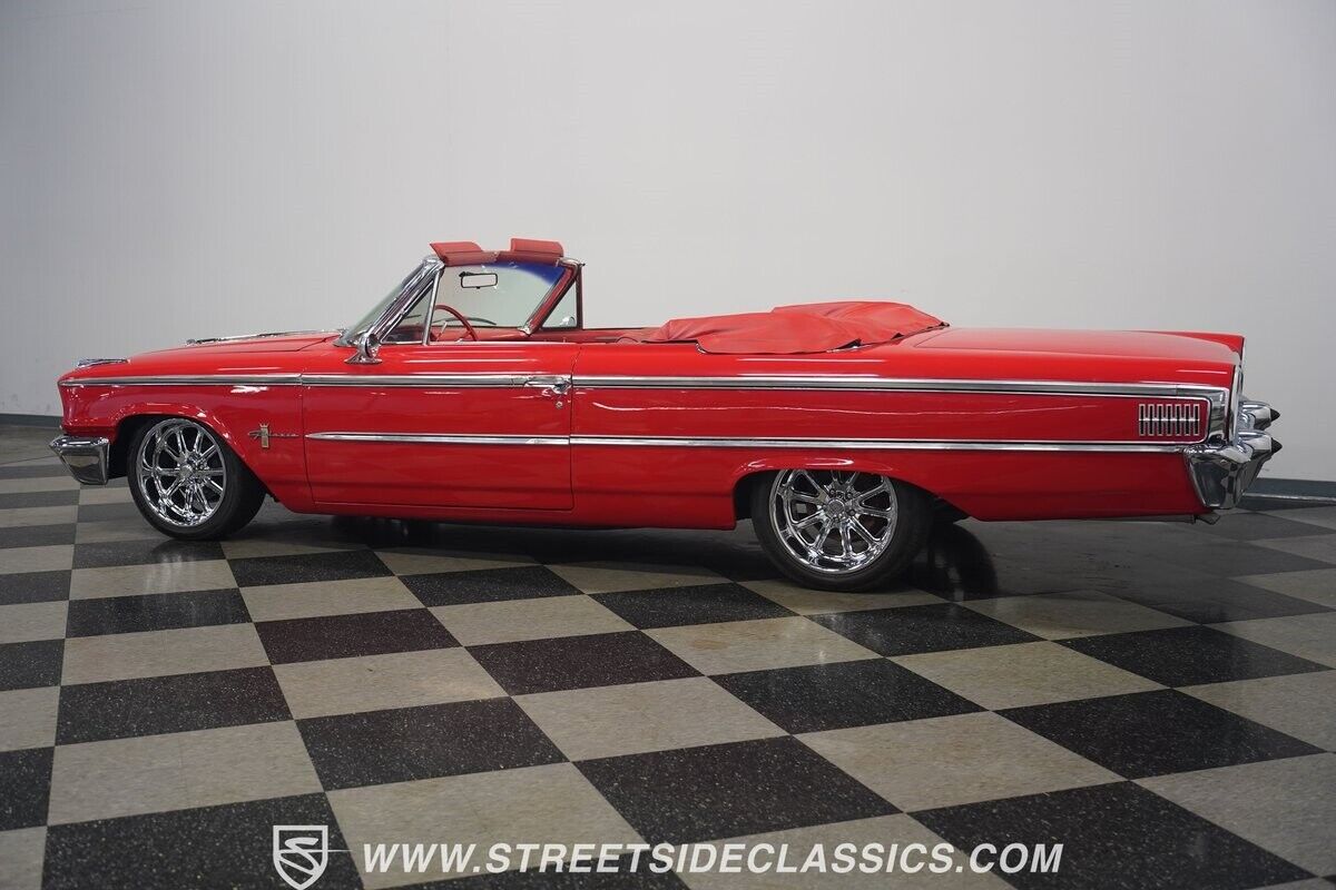 Ford-Galaxie-Cabriolet-1963-Red-Red-106151-9