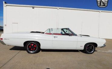 Ford-Galaxie-Cabriolet-1968-White-Red-118319-5