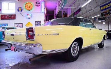 Ford-Galaxie-Coupe-1966-Yellow-Black-160304-12