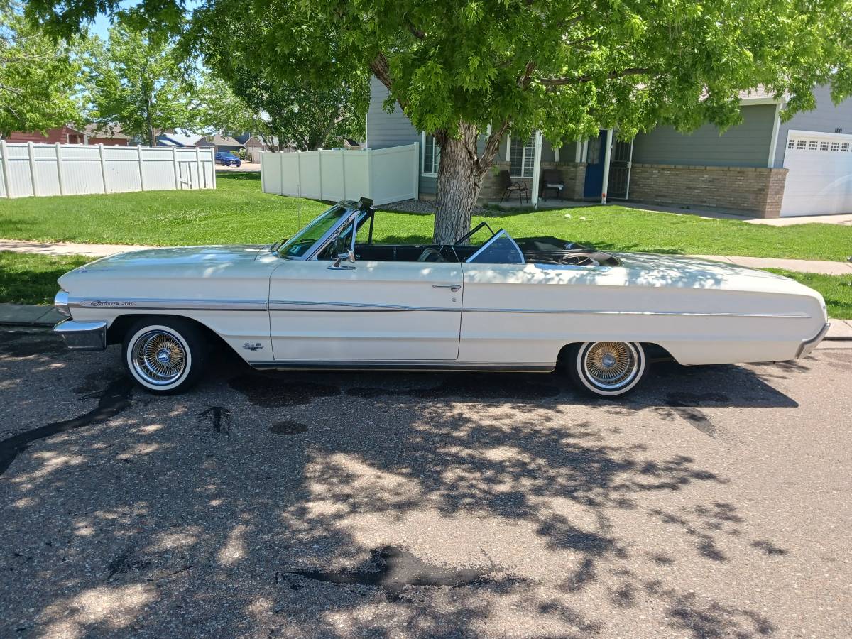 Ford-Galaxie-convertible-1964-160934-1