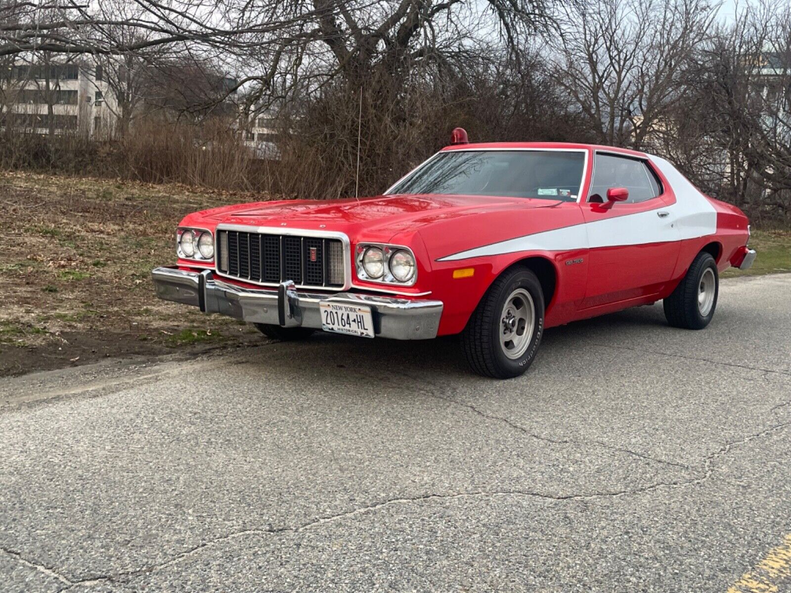 Ford-Gran-Torino-Coupe-1976-Red-Black-116621-3