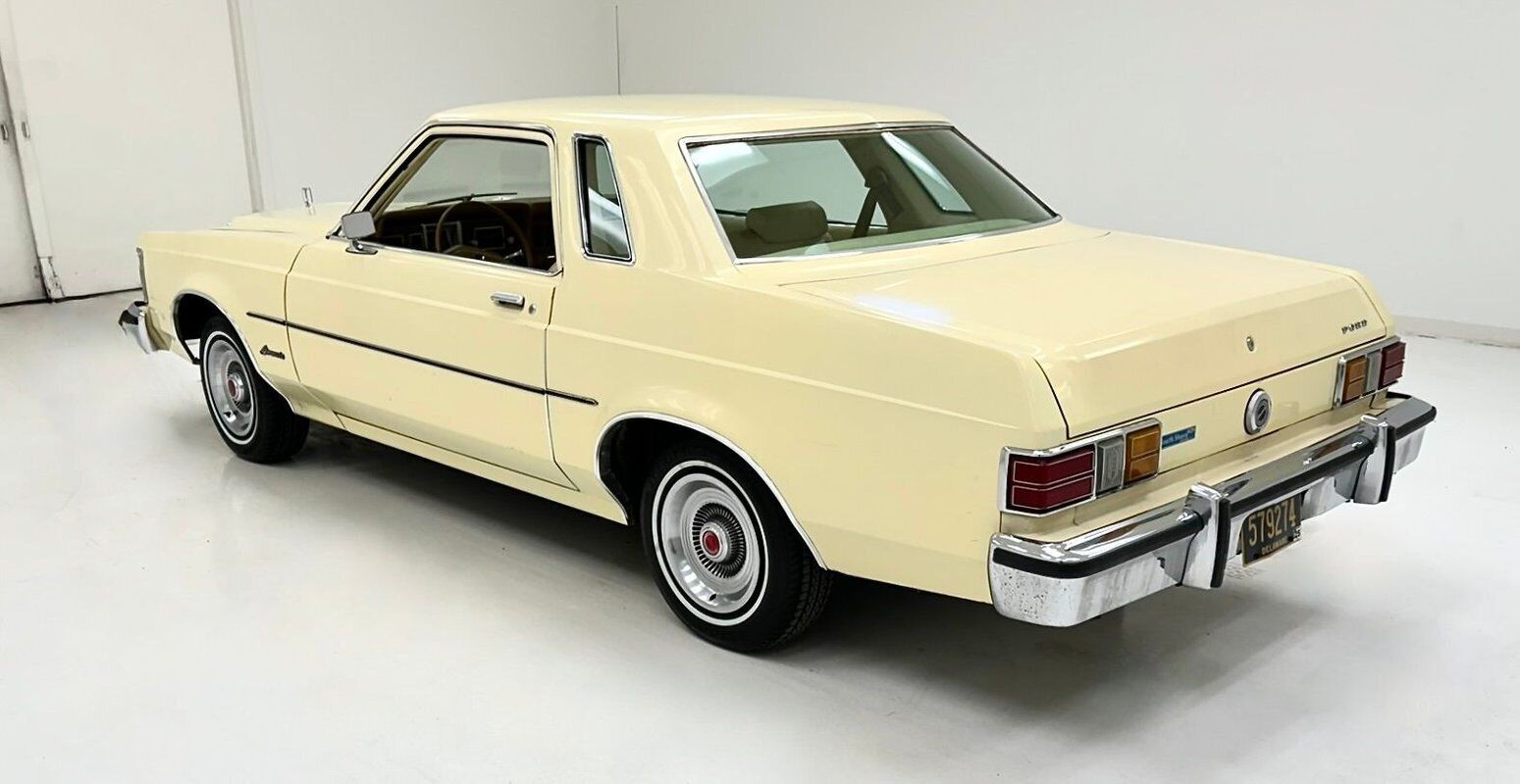 Ford-Granada-Berline-1977-Cream-Cream-80622-2