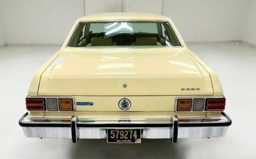 Ford-Granada-Berline-1977-Cream-Cream-80622-3