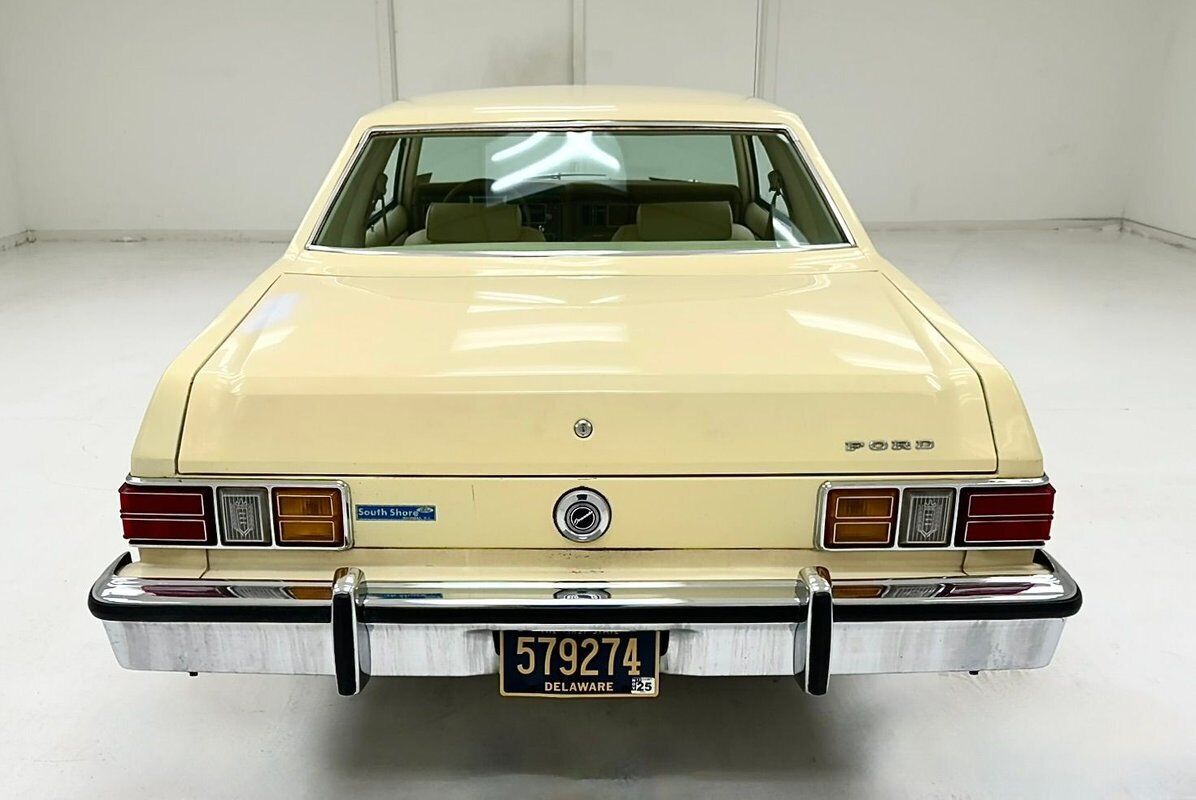 Ford-Granada-Berline-1977-Cream-Cream-80622-3