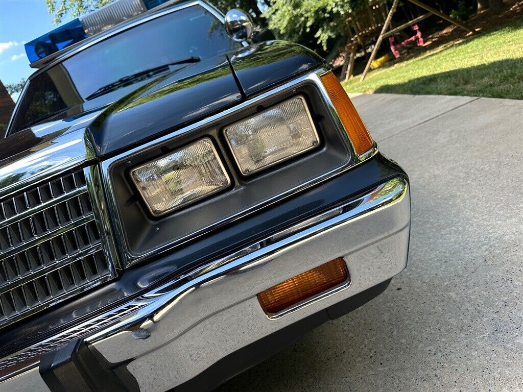 Ford-LTD-1984-2-Tone-0-11