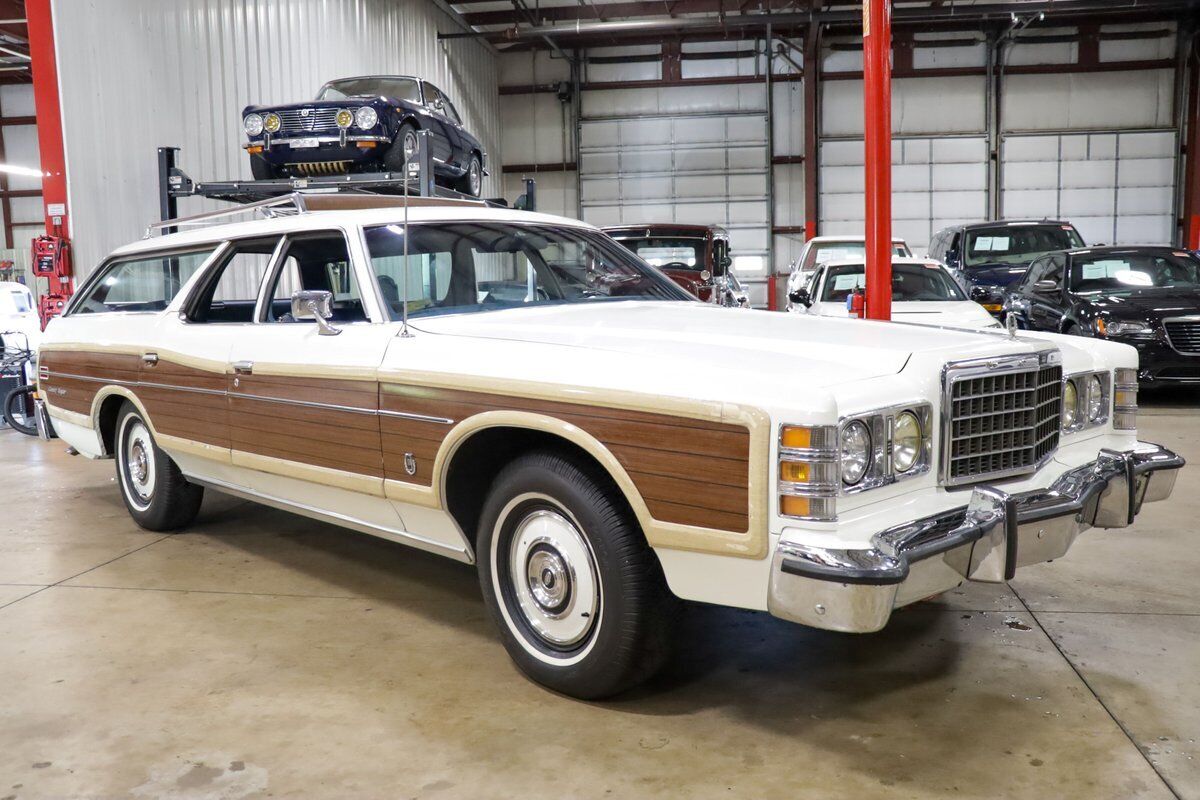 Ford-LTD-Break-1975-White-Blue-22236-11