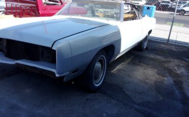 Ford-LTD-Cabriolet-1970-Silver-0-1