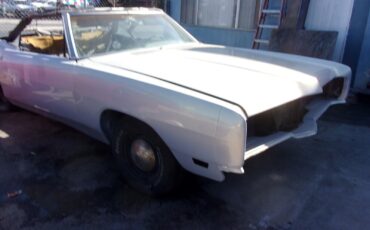 Ford-LTD-Cabriolet-1970-Silver-0-2