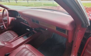 Ford-Ltd-ii-1977-red-86063-14