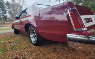 Ford-Ltd-ii-1977-red-86063-20