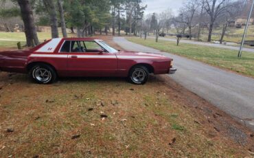 Ford-Ltd-ii-1977-red-86063