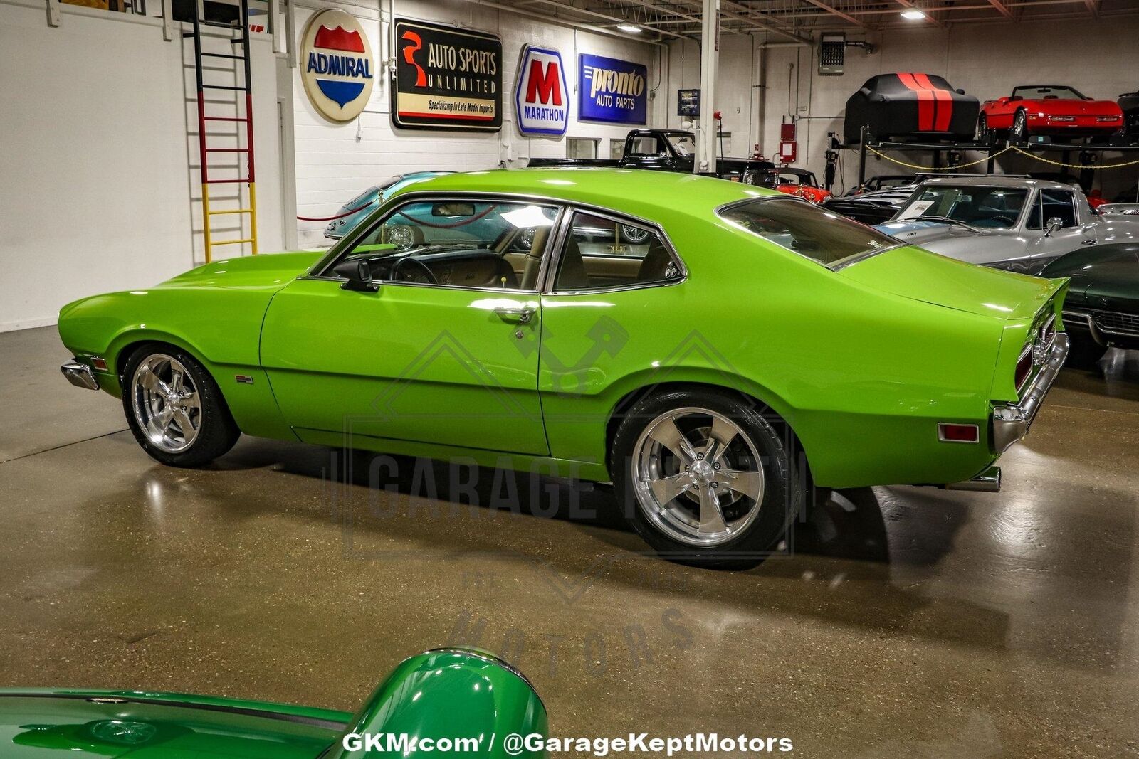 Ford-Maverick-Coupe-1974-Green-Tan-105626-11