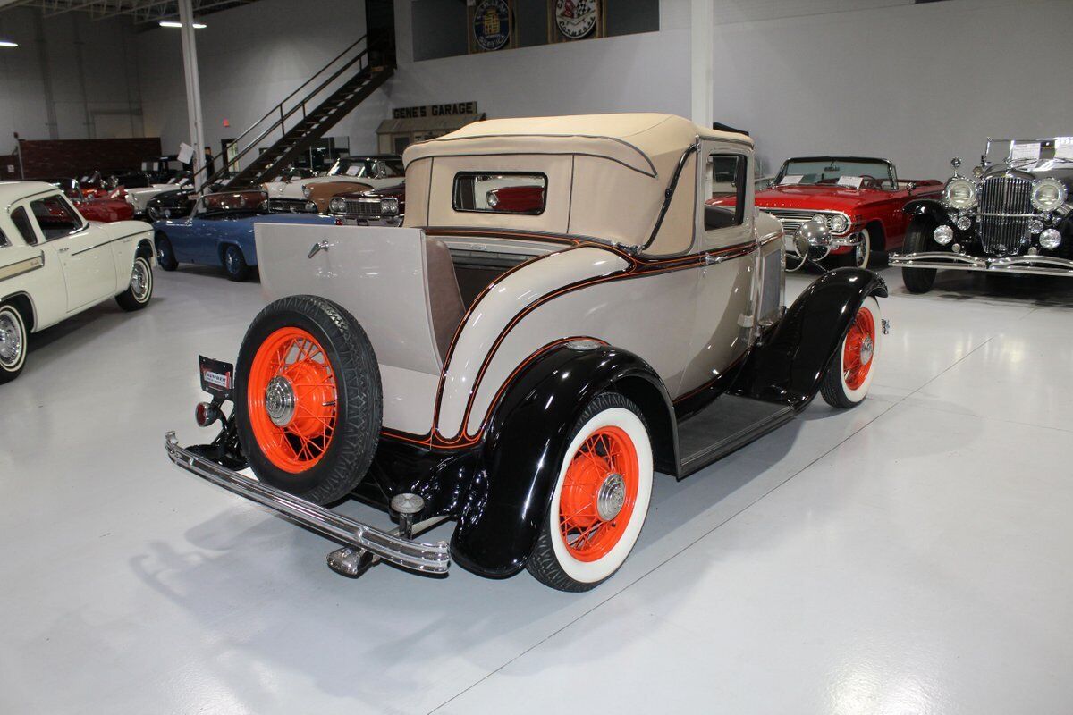 Ford-Model-18-Coupe-1932-Black-Brown-449-16