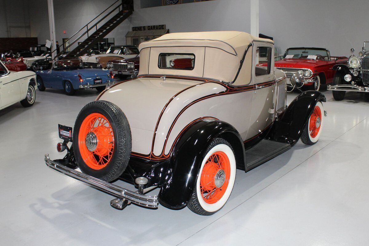 Ford-Model-18-Coupe-1932-Black-Brown-449-36