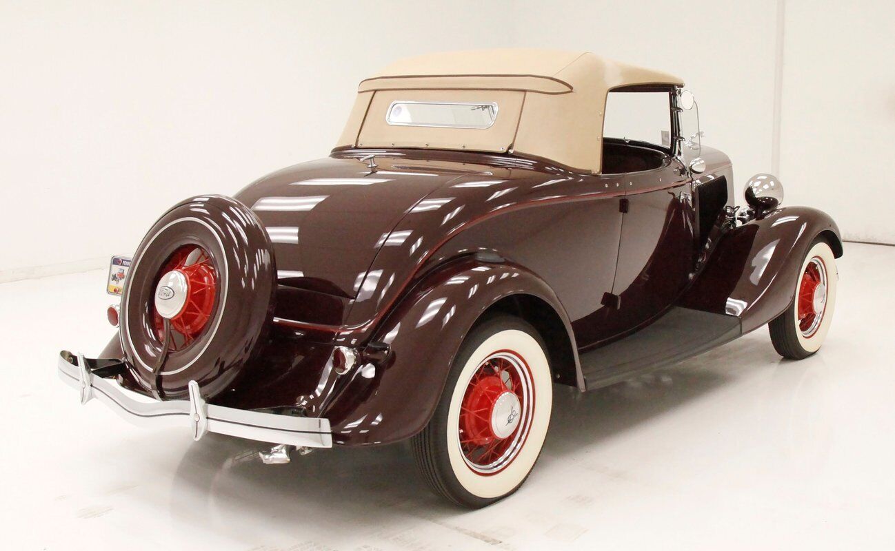 Ford-Model-40-Cabriolet-1934-Coach-Maroon-Tan-139364-3