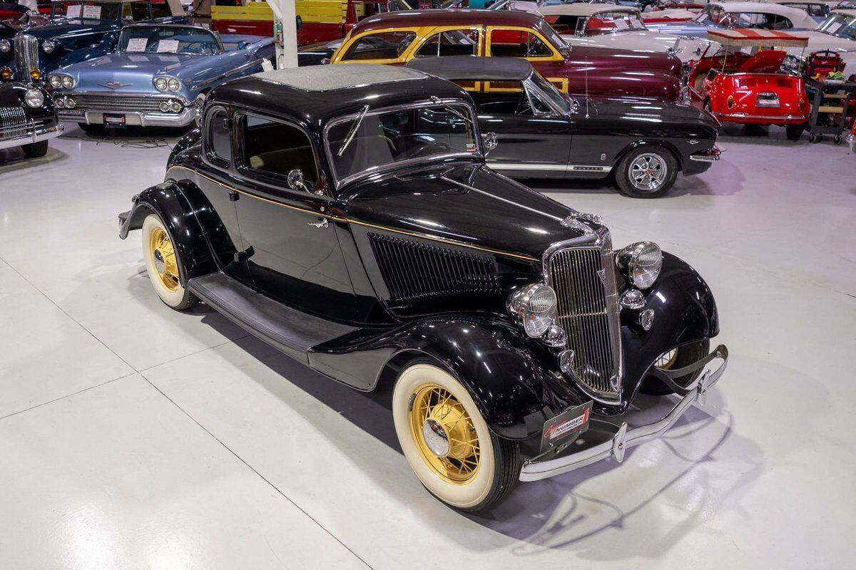 Ford-Model-40-Coupe-1934-Black-Beige-1125-7