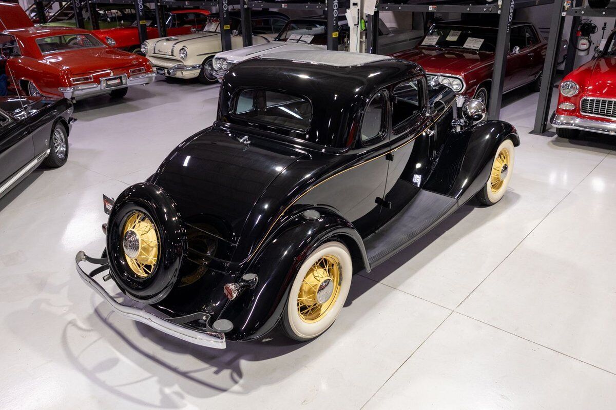 Ford-Model-40-Coupe-1934-Black-Beige-1125-9