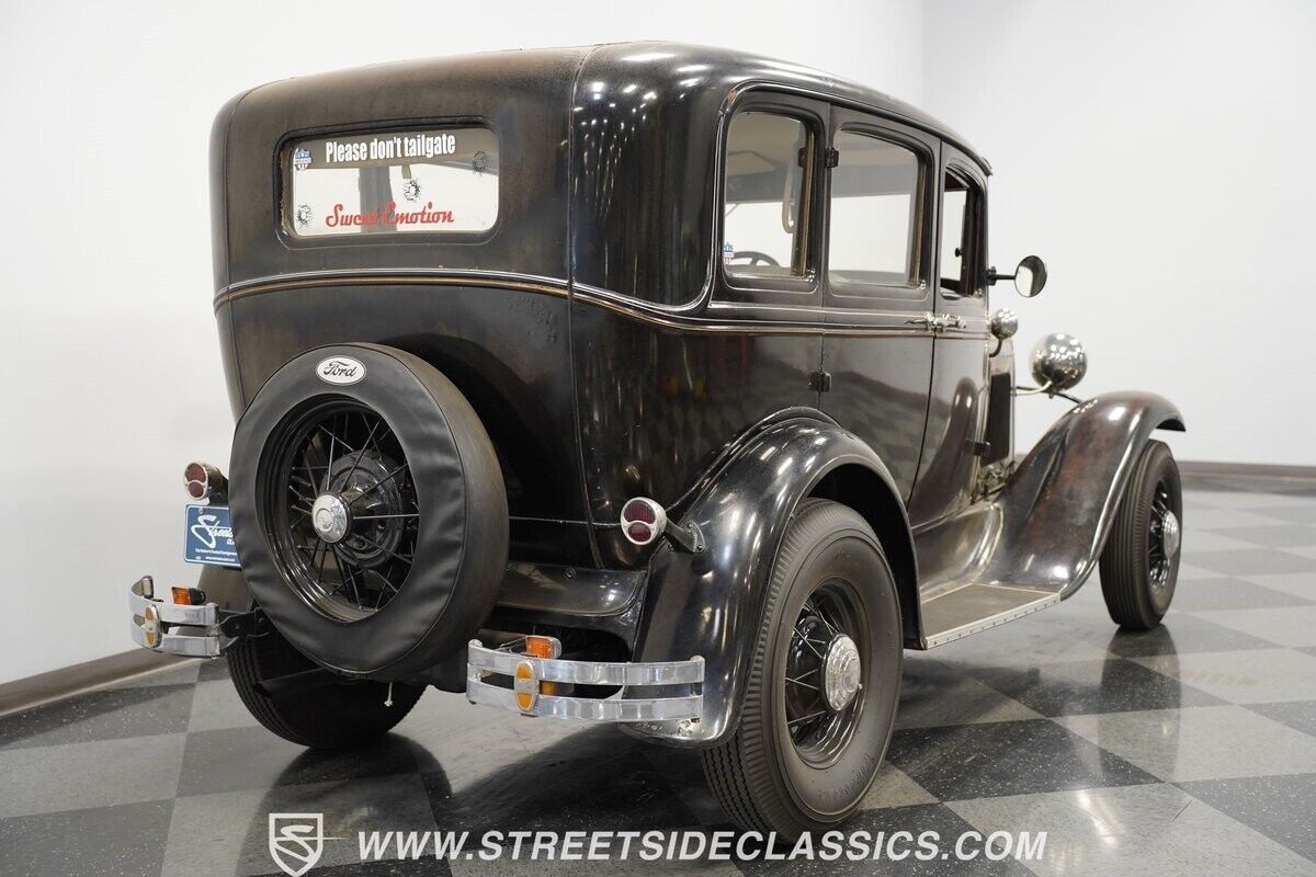 Ford-Model-A-1931-Black-Brown-5417-11