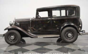 Ford-Model-A-1931-Black-Brown-5417-2