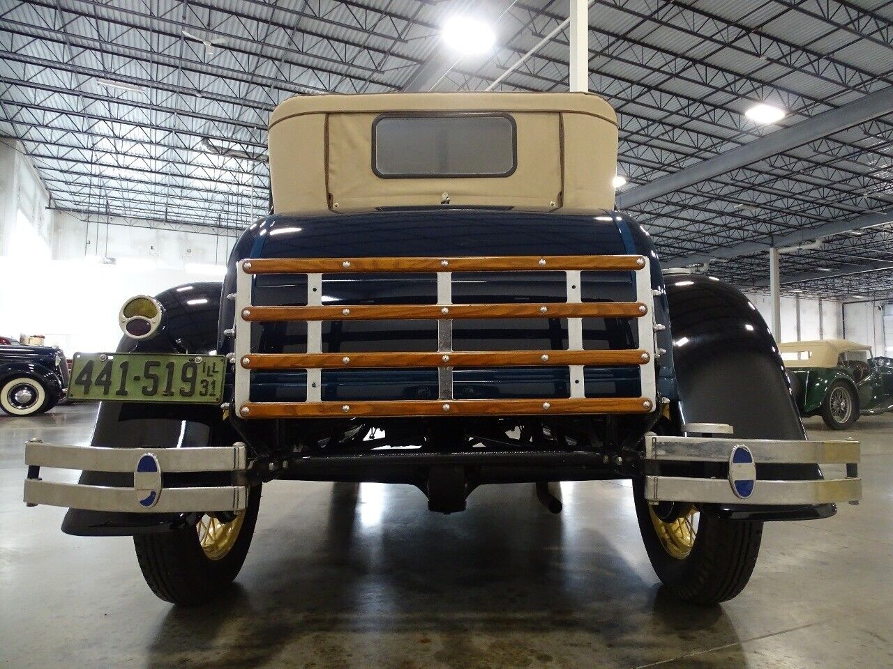 Ford-Model-A-1931-Black-Tan-99976-7