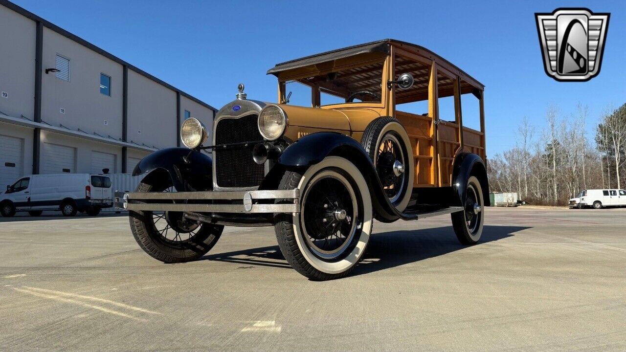 Ford-Model-A-Berline-1929-Tan-Black-492-2