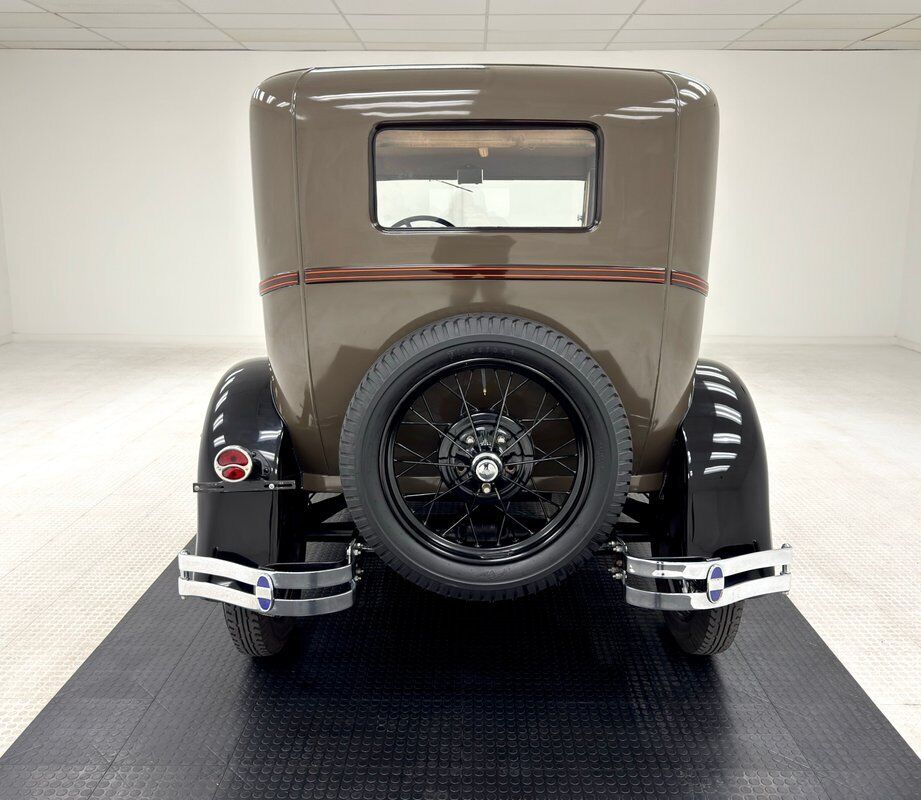 Ford-Model-A-Berline-1929-Tan-Brown-57217-3