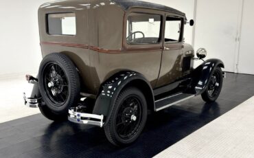 Ford-Model-A-Berline-1929-Tan-Brown-57217-4