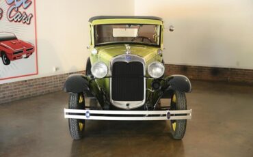 Ford-Model-A-Berline-1930-Green-Beige-56308-4