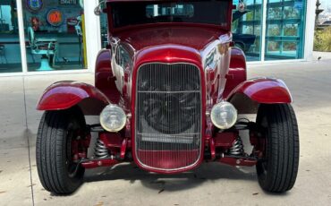 Ford-Model-A-Berline-1930-Red-Tan-3829-1