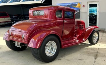 Ford-Model-A-Berline-1930-Red-Tan-3829-4