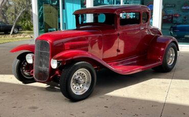 Ford-Model-A-Berline-1930-Red-Tan-3829-9