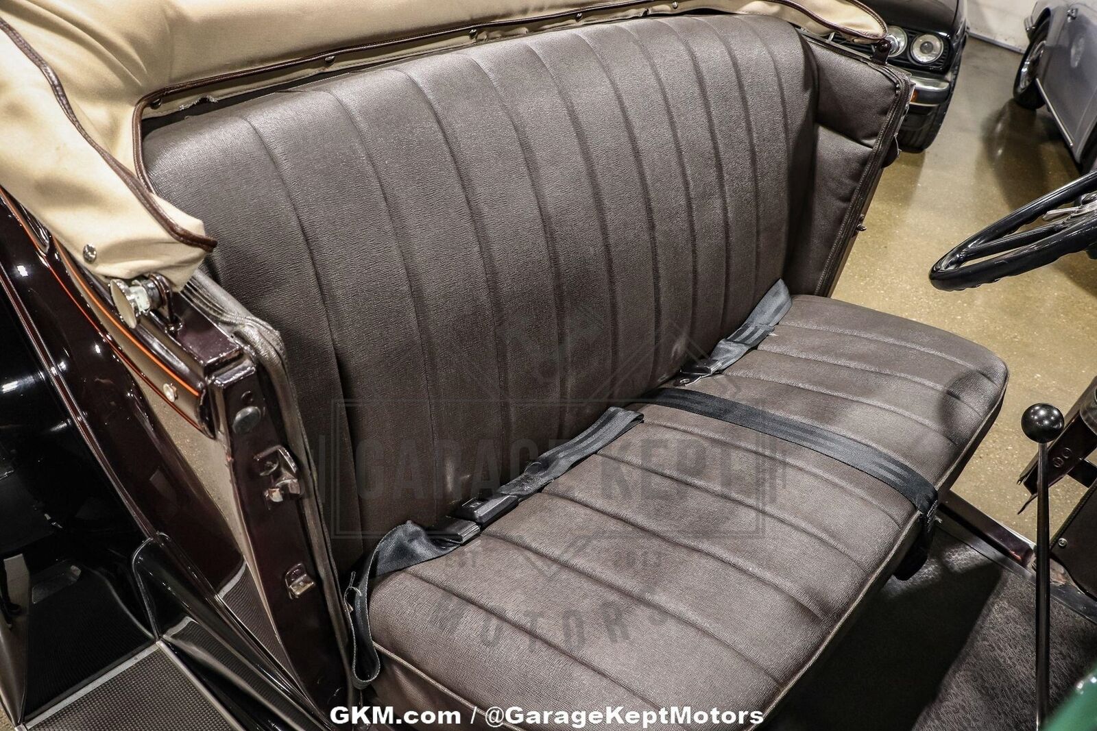 Ford-Model-A-Cabriolet-1930-Brown-Black-18289-5