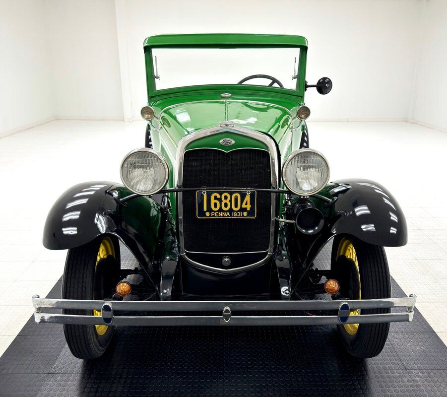 Ford-Model-A-Cabriolet-1931-Green-Green-8856-7