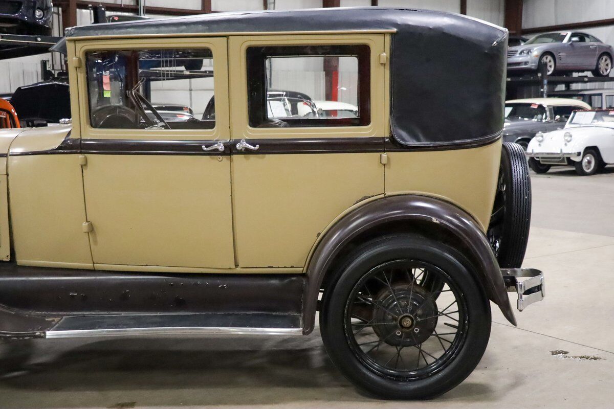 Ford-Model-A-Coupe-1928-Brown-Tan-96292-4