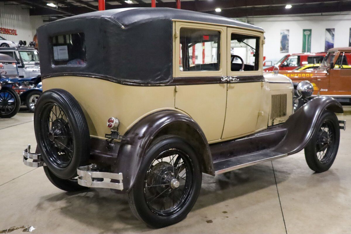 Ford-Model-A-Coupe-1928-Brown-Tan-96292-7