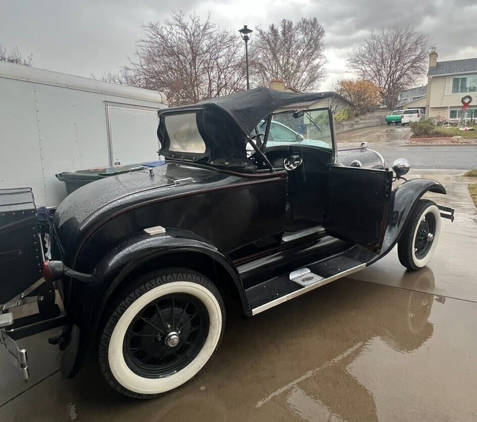 Ford-Model-A-Coupe-1929-Black-Black-60954-8