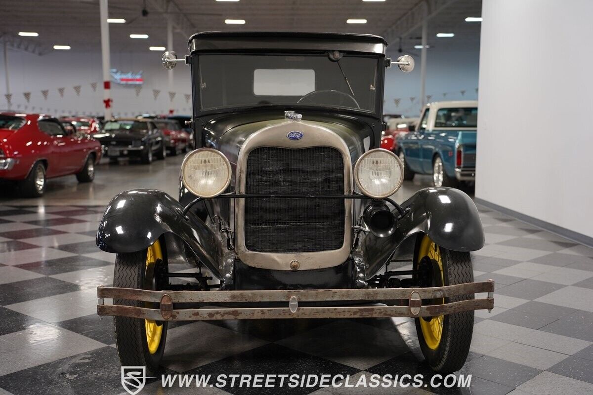 Ford-Model-A-Coupe-1929-Black-Green-74455-18