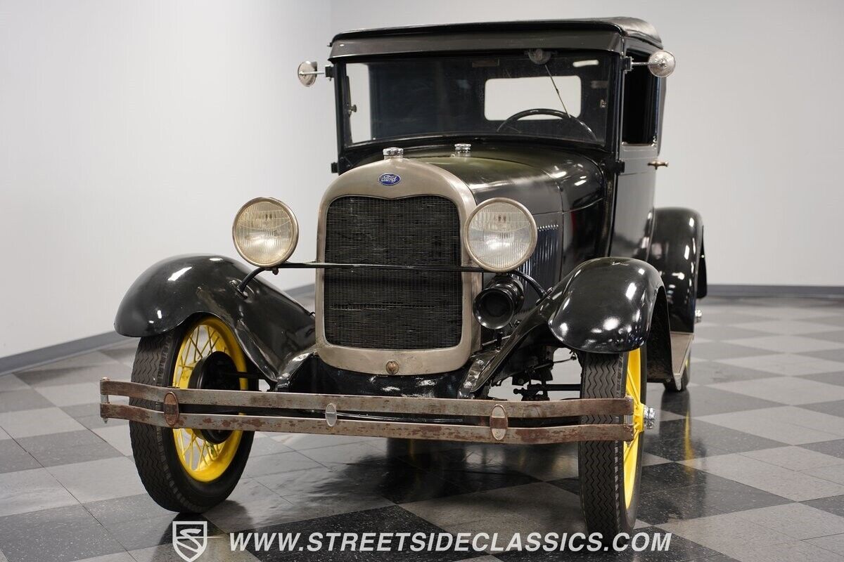 Ford-Model-A-Coupe-1929-Black-Green-74455-22