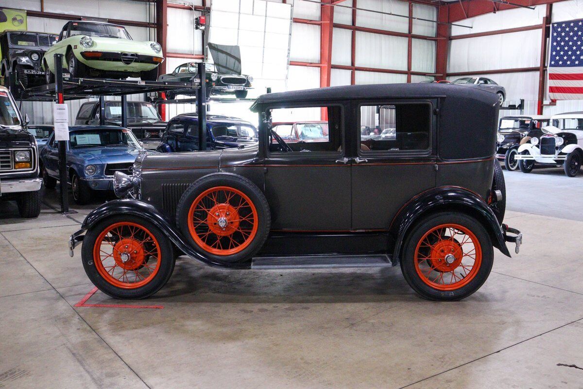 Ford-Model-A-Coupe-1929-Brown-Brown-70212-3