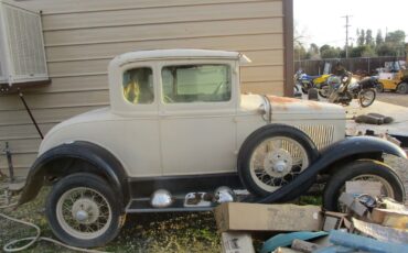 Ford-Model-A-Coupe-1930-0