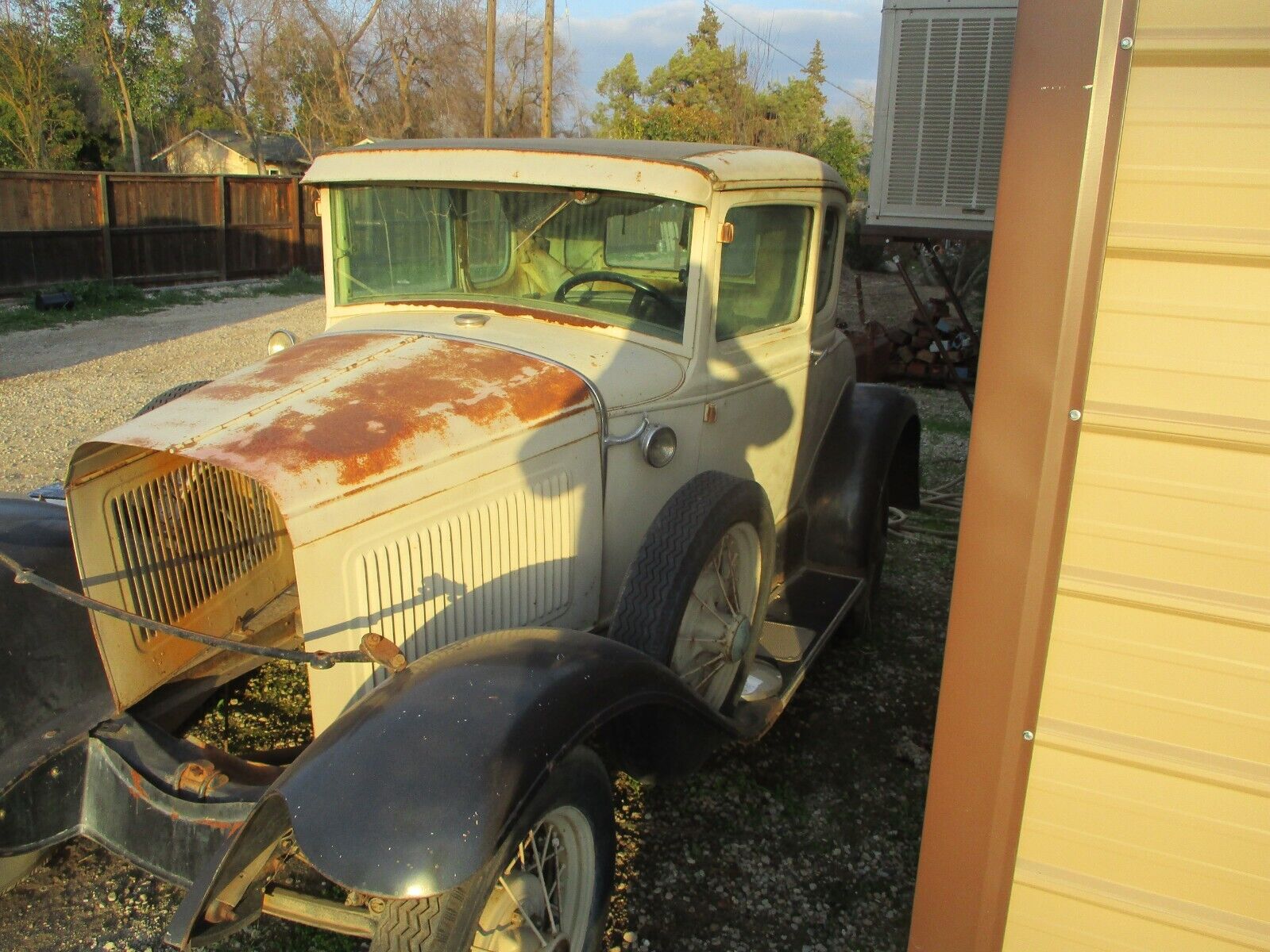 Ford-Model-A-Coupe-1930-0-7