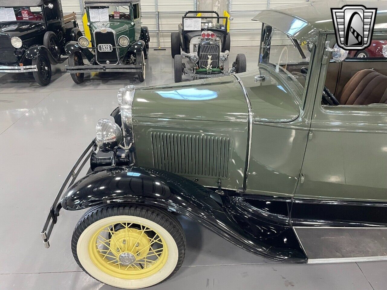 Ford-Model-A-Coupe-1930-Green-Green-86454-6