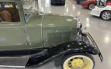 Ford-Model-A-Coupe-1930-Green-Green-86454-7