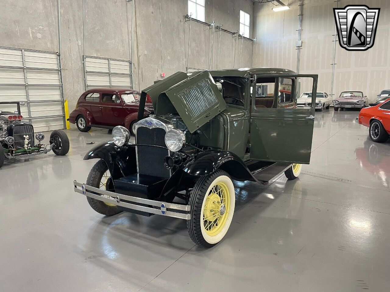 Ford-Model-A-Coupe-1930-Green-Green-86454-8